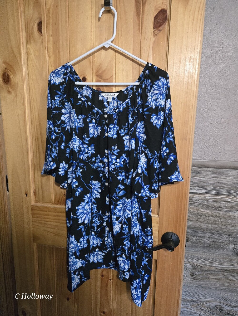 The Pioneer Woman 4XL Black Blue Floral 3/4 Bell Sleeve Blouse Button Down
